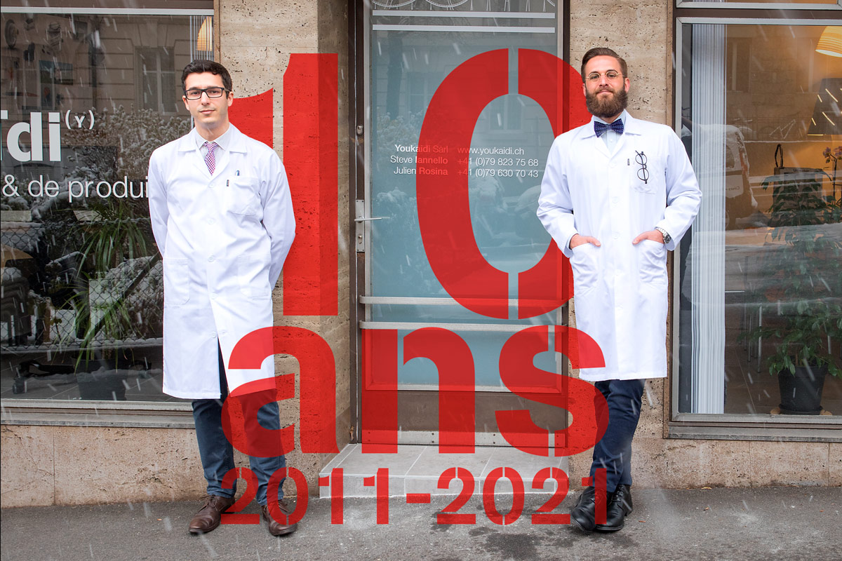 Julien Rosina et Steve Iannello devant la vitrine de Youkaïdi à l'occasion des 10 ans de l'entreprise